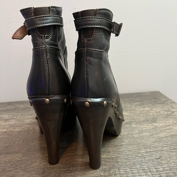 Fabulous Jigsaw Brown leather Heeled Boots with Studded Detail size 37 - Picture 3 of 10